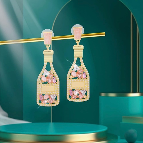 CHAMPANGE BOTTLE HANGING EARRINGS! PAVE CRYSTAL & BEADS MAKE THESE EARRI… - Picture 3 of 16